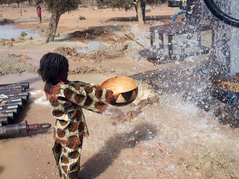 Projet d'eau dans un village