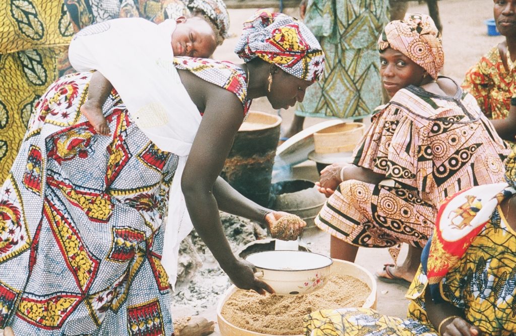 Approvisionnement en eau et agriculture - 45 femmes fournissent une alimentation saine et variée