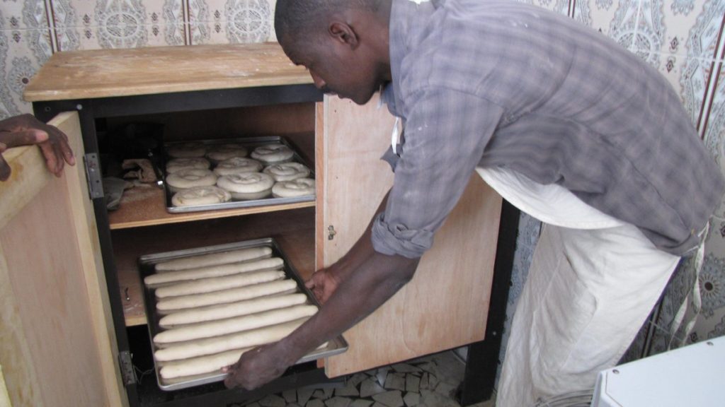 Formation pour les sourds au boulanger - Formation pour les sourds à la cuisson du pain et de la pâtisserie